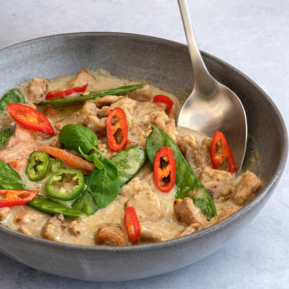 Profusion organic vegan high protein green thai curry with pea and fava chunks